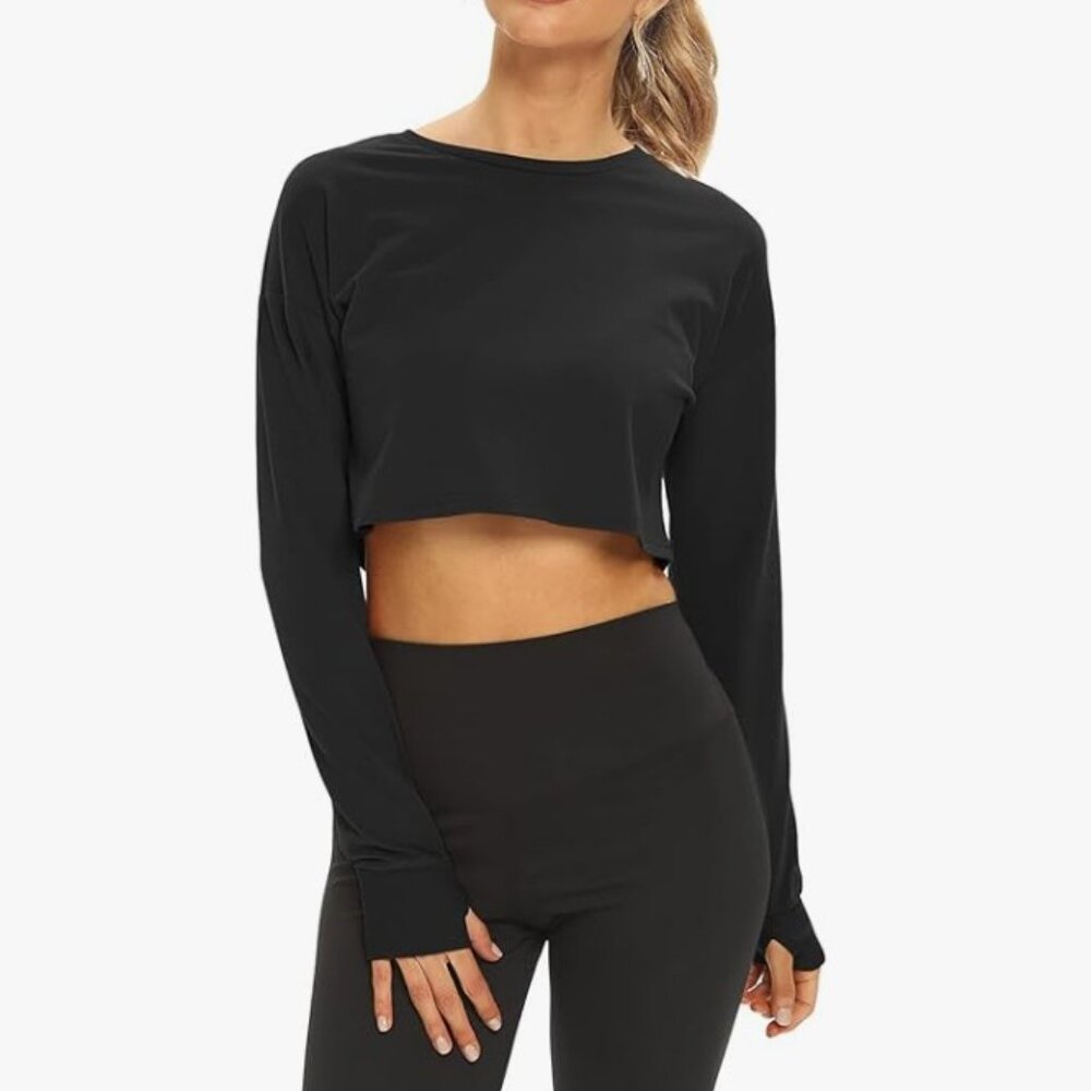 Black Long Sleeve athletic Crop Top